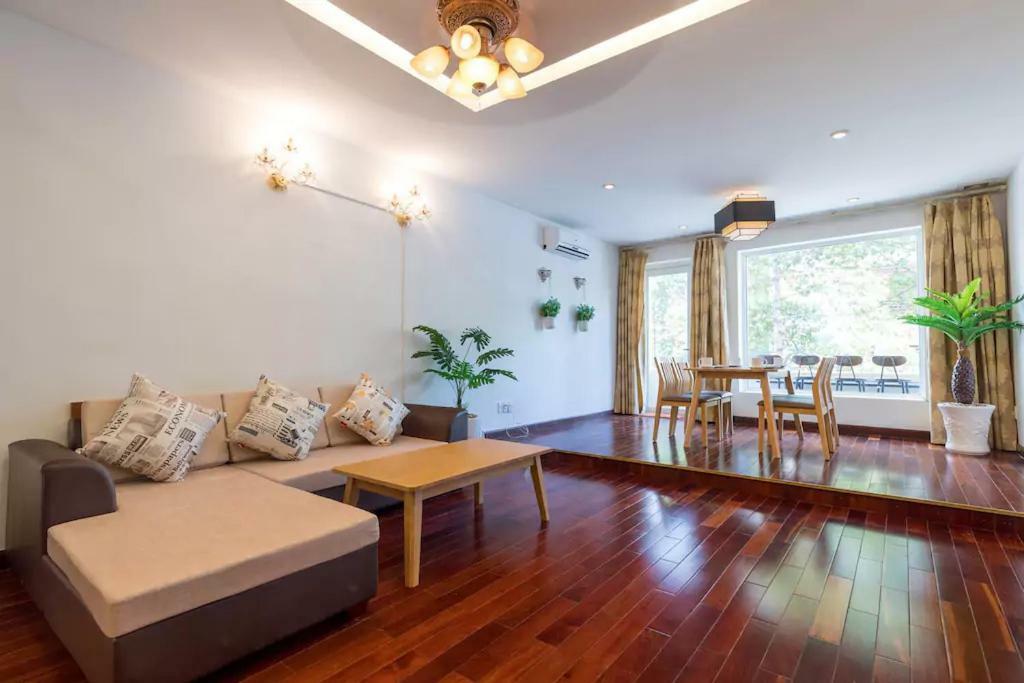 The Wooden Apartments - In The Heart Of Ben Thanh Ho Chi Minh City Exterior photo