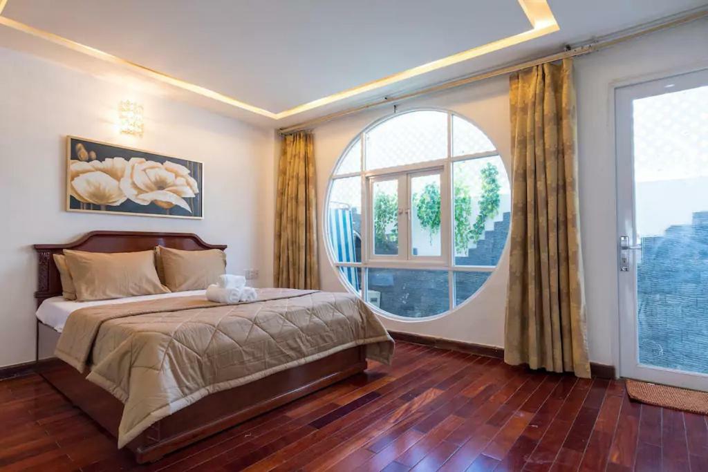 The Wooden Apartments - In The Heart Of Ben Thanh Ho Chi Minh City Exterior photo